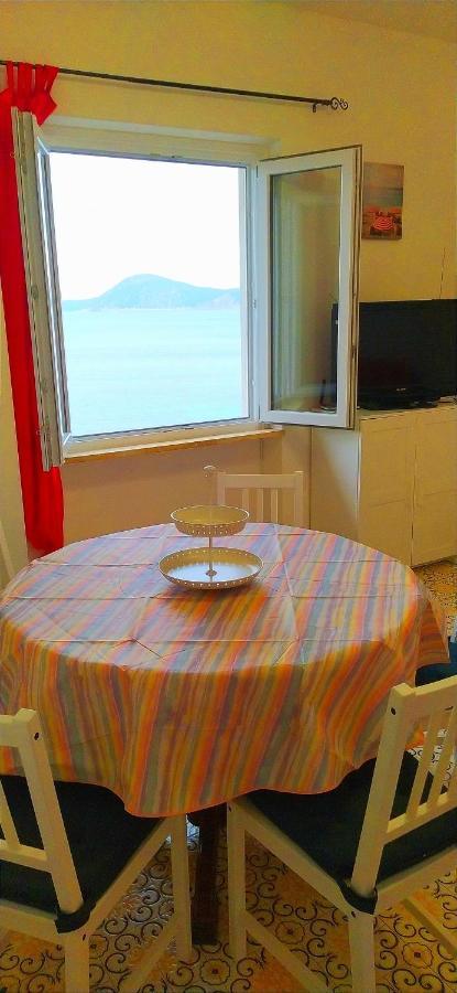 شقة Ghiaie Sea View بورتوفيرّايو المظهر الخارجي الصورة