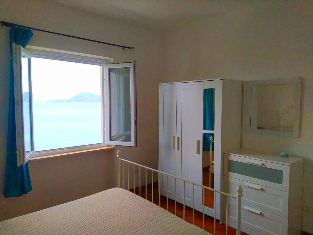 شقة Ghiaie Sea View بورتوفيرّايو المظهر الخارجي الصورة